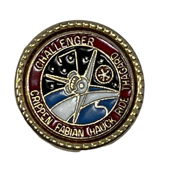 Challenger Pin Space Shuttle Crippen Fabian Hauck Ride Thagard Hat Lapel Pin - Picture 3 of 7